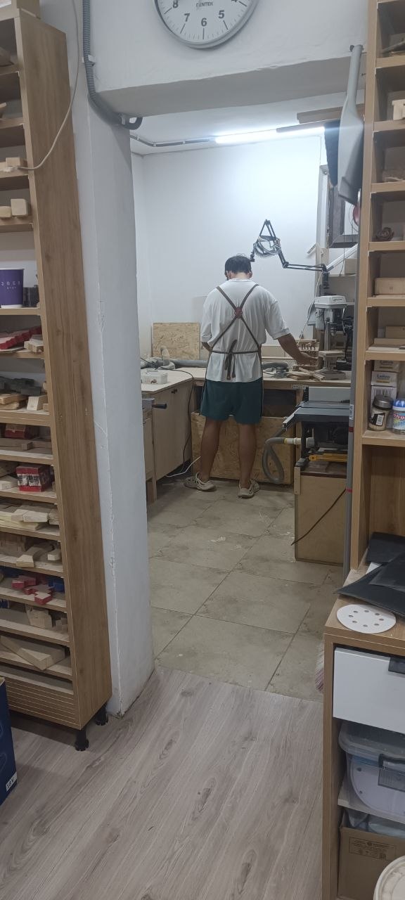 Вход и пространство мастерской